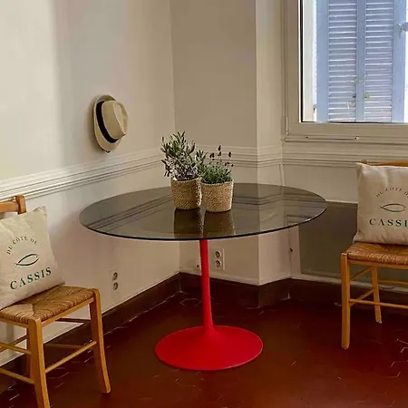 Click! Casa Lamartine Fabulous Ideal Location Walk To All!!! Διαμέρισμα Κασί